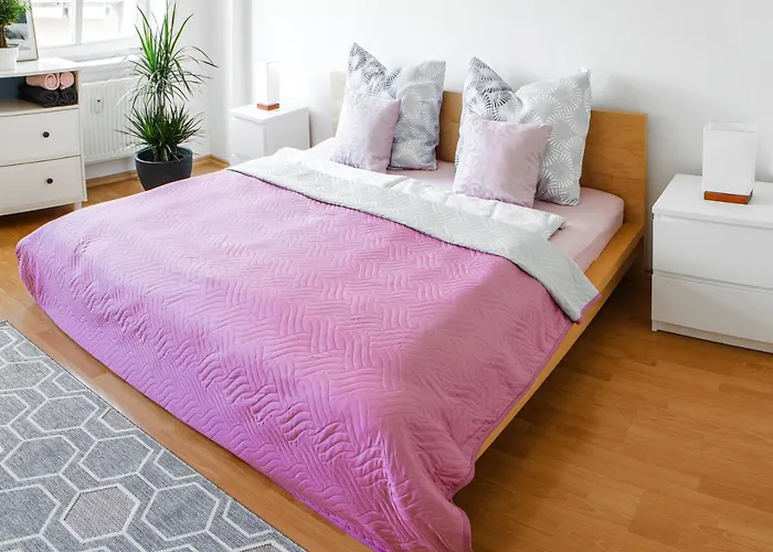 5 Min Zur Elbe, Helle Geraeumige 2-Raum-Whg, Neustadt, Top Lage
