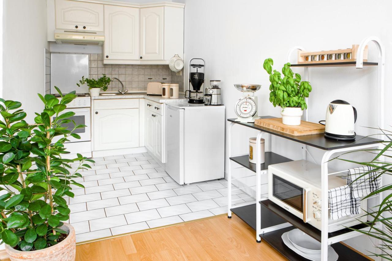 5 Min Zur Elbe, Helle Geraeumige 2-raum-whg, Neustadt, Lage Apartment