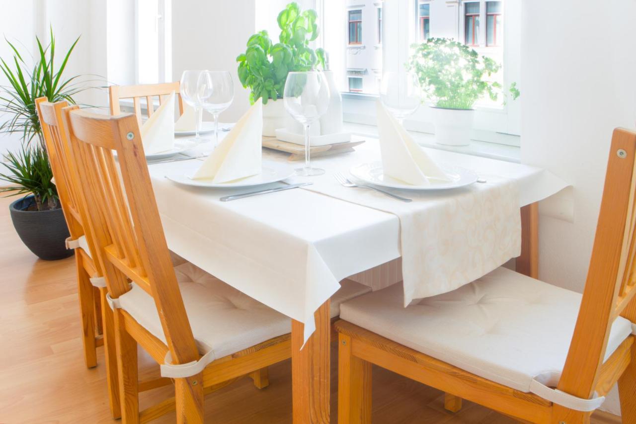 Apartment 5 Min Zur Elbe, Helle Geraeumige 2-raum-whg, Neustadt, Lage