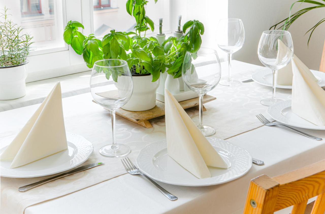 Apartment 5 Min Zur Elbe, Helle Geraeumige 2-raum-whg, Neustadt, Lage